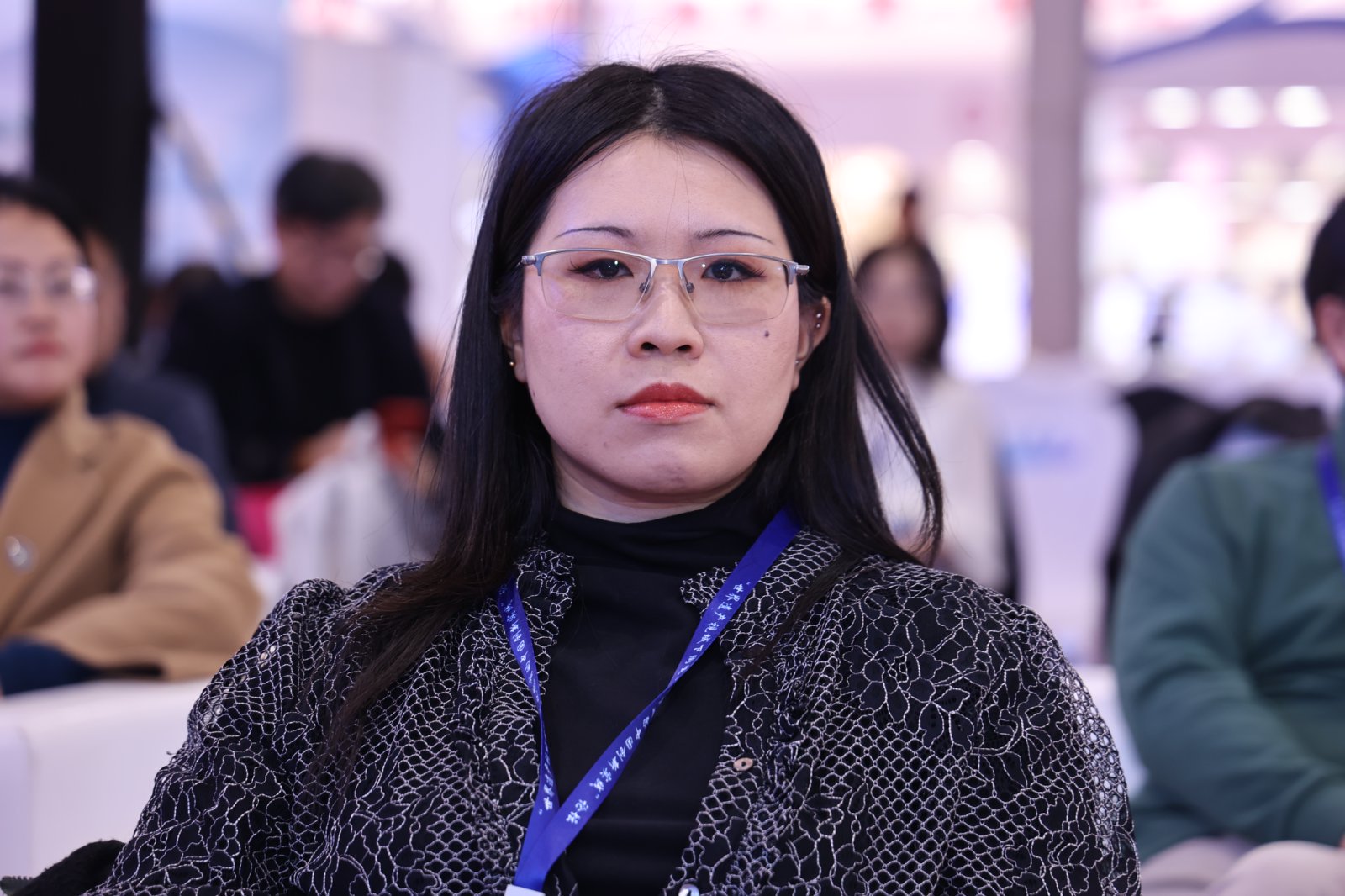 20251103124010 47 693